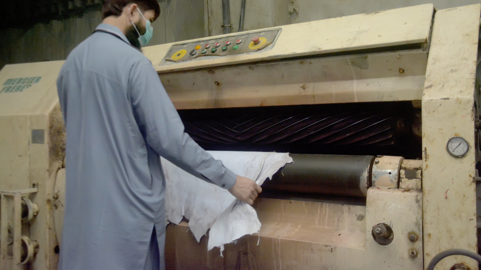 Black and Brown Leather Fashion Accessories for Men Twitter Post (1)